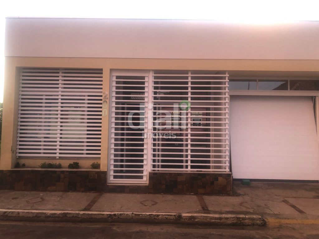 WhatsApp Image 2025-05-14 at 16.24.43elvis