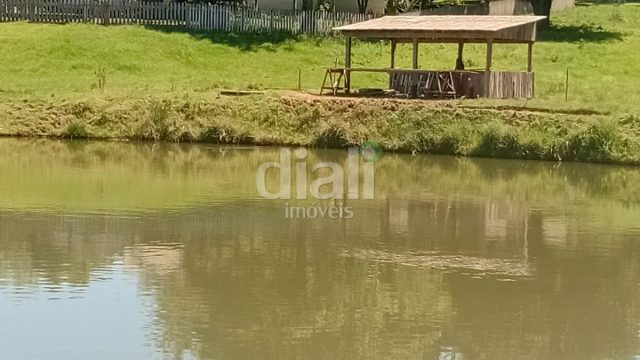 BELO SITIO LOCALIZADO EM RIO PARDO!