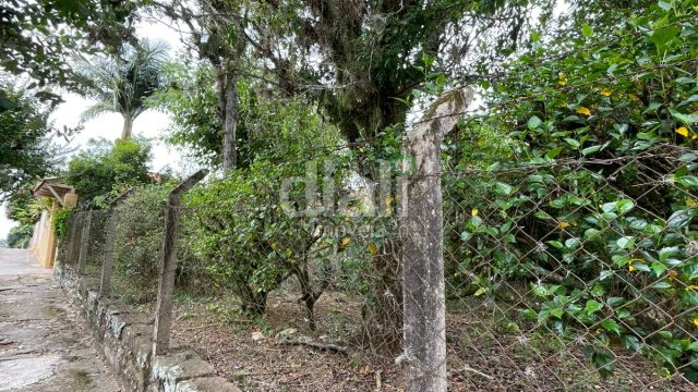 AMPLO TERRENO DISPONÍVEL PARA VENDA!