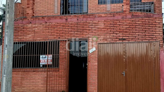 CASA DISPONÍVEL NA CAIEIRA PARA LOCAÇÃO!